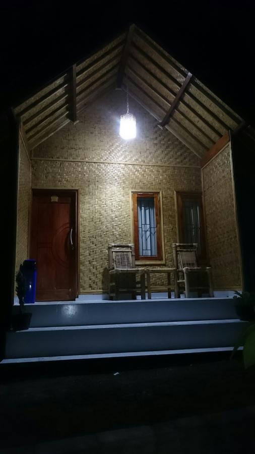 Aryasuta Bungalow Tetebatu Esterno foto