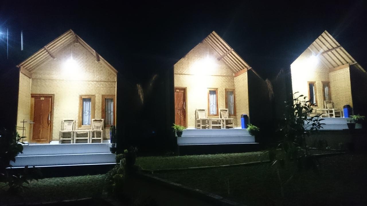 Aryasuta Bungalow Tetebatu Esterno foto